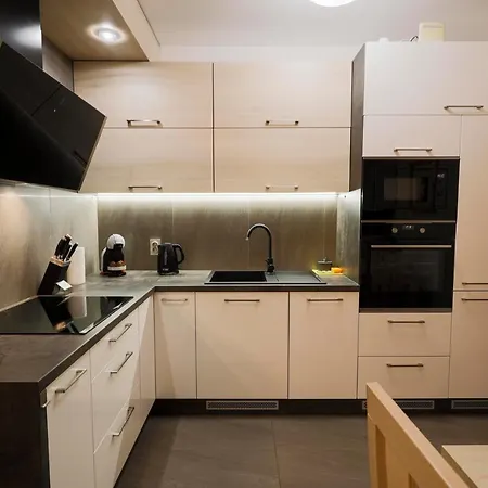 Ms Pro * ウストロニエ・モルスキエ